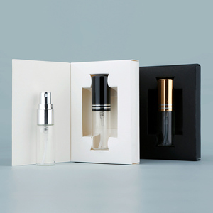 Sumear 5毫升10毫升透明玻璃香水瓶便携式迷你平板设计，可重复使用喷雾样品瓶优雅香水礼品盒 - Product Image 4