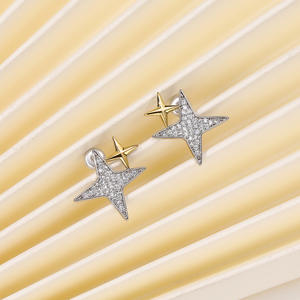 ต่างหูสตั๊ดรูปดาวสองสีแบบ E1525พร้อมคริสตัลพลอยเทียมสำหรับผู้หญิงเครื่องประดับงานปาร์ตี้เครื่องประดับอัลลอยชุบทอง - Product Image 3