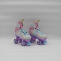Accessoires de corne de boeuf de haute qualité avec lumière et lumière LED roues en polyuréthane chaussures de patin à roulettes costume pour Sports de plein air pour adultes et enfants