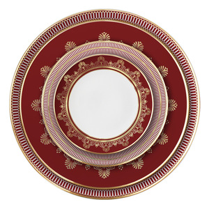 จานเซรามิกสีทองสีแดงสุดหรูที่ชาร์จสำหรับเสิร์ฟอาหารจานบนโต๊ะสำหรับงานแต่งงาน - Product Image 1