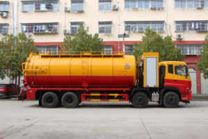 Camion d'aspiration fécale des eaux usées 8X4 Chariot à déjections Véhicule de drague d'é<span class=keywords><strong>gout</strong></span> à haute pression Camion de réservoir septique Camion d'aspiration sous vide des eaux usées - Product Image 5