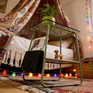 Tavolino da Caffè Nordico Minimalista in Metallo e Vetro con Vano Contenitore per Piccoli Appartamenti, Soggiorno, Camera da Letto, Arredamento Casa - Product Image 1