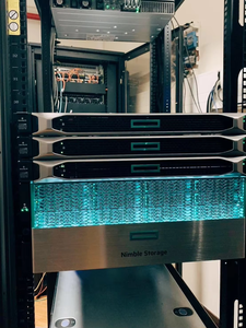 Serveur monté en rack <span class=keywords><strong>Dell</strong></span> <span class=keywords><strong>Poweredge</strong></span> <span class=keywords><strong>R550</strong></span> 2U avec deux processeurs évolutifs Intel Xeon pour <span class=keywords><strong>dell</strong></span> Emc - Product Image 2