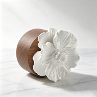 Diffuseur de parfum d'ambiance artisanal en céramique parfumée, à base de bois, avec fleur en porcelaine et plâtre aromatique, pour huiles essentielles