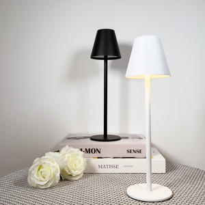 Vente chaude fournisseur doré zhongshan bas <span class=keywords><strong>prix</strong></span> led rechargeable restaurant lampe de table <span class=keywords><strong>d</strong></span>écorative capteur tactile - Product Image 2