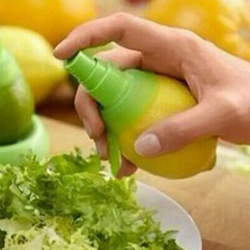 Spremiagrumi manuale Gadget da cucina spruzzatore di limone succo d'arancia spremiagrumi di frutta verde agrumi