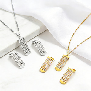 Juego de Joyería de Lujo con Pendientes de Borla de Diamantes y Collar Chapado en Oro de 18k, para Uso Diario de Mujeres, con Cristales de Estrás - Product Image 1