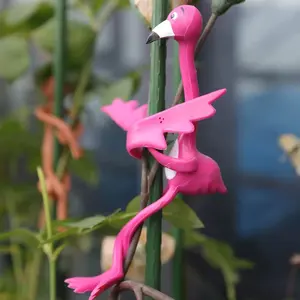 Giá trị Flamingo hình dạng động vật khác Vườn Nhà cung cấp tái sử dụng có thể điều chỉnh PVC nhựa mềm Twist cây quan hệ