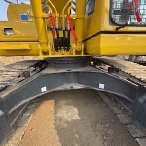 Excavatrice Komatsu PC160-8 16T avec moteur Cummins et pompe à engrenages, faible nombre d'heures, idéale pour flotte de location en Afrique de l'Ouest et en Asie du Sud-Est - Product Image 4