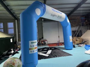 Arco Inflável Personalizado Preto para Publicidade em Tecido Oxford com Bomba de Ar e Bolsa de Transporte para Feiras Comerciais - Product Image 3