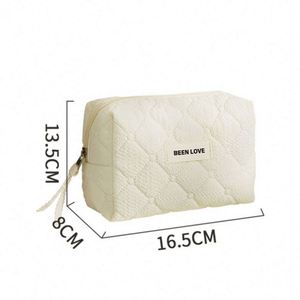 Nouvelle Pochette de Maquillage Imperméable en Polyester Matelassé Personnalisable, Luxe, Volumineuse, pour Voyage et Cadeau, Collection 2024 - Product Image 2