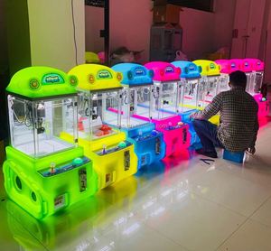 Máquina recreativa de grúa operada con monedas para peluches, Mega Mini Claw Coin Pusher con enchufe universal y logotipo personalizable - Product Image 6