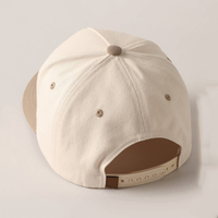 Gorras Snapback de 5 Paneles Bicolor Crema y Rojo Personalizadas de Fábrica Vietnamita, Gorra de Béisbol para Exteriores con LOGO Bordado para Adultos