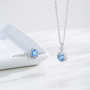 Colgante personalizable de plata de ley S925 con circonita azul exquisita en forma de flor, joyería para mujer para bodas. - Product Image 4