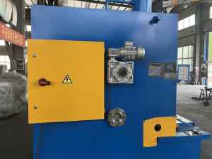 Cisaille hydraulique à poutre oscillante Senmo QC12Y en promotion : L'outil expert pour le traitement des tôles métalliques - Product Image 3