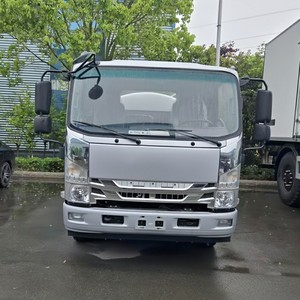Camión Cisterna Isuzu Japonés Económico para Transporte de Agua Potable, Camión Cisterna de 5m3 para Riego de Calles - Product Image 4