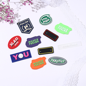 Fabricant d'étiquettes en caoutchouc, étiquettes en plastique, logos de marque, sacs et chaussures, étiquettes en PVC souple, accessoires vestimentaires - Product Image 6