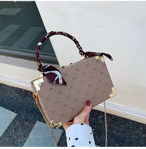 กระเป๋าแมสเซนเจอร์ขนาดเล็กสไตล์เกาหลี,กระเป๋าทรงสี่เหลี่ยมขนาดเล็กสะพายไหล่ข้างเดียวทำจากผ้าไหมพกพาได้สำหรับผู้หญิงปี<span class=keywords><strong>2020</strong></span> - Product Image 6