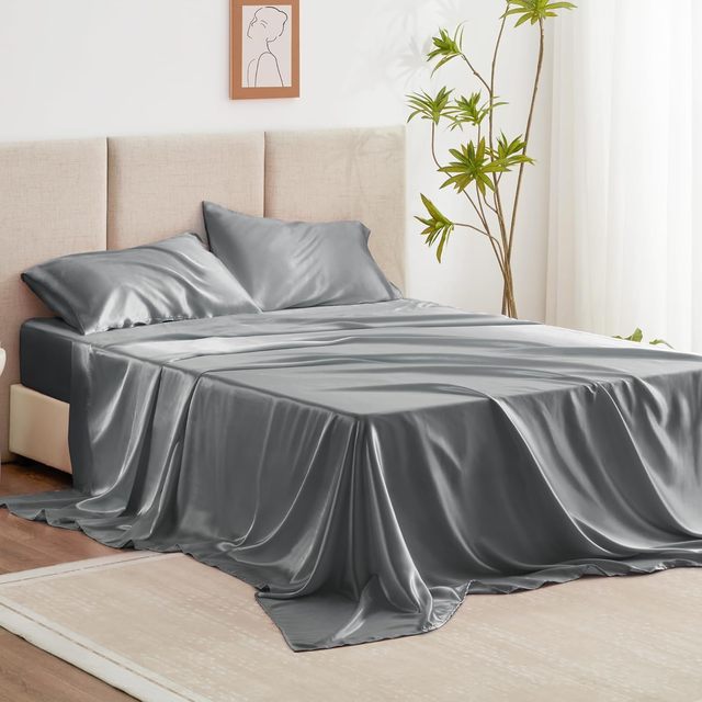 Ready to Ship Printed Bamboo Satin 200TC 4-Piece All-Season Luxury Queen King Size Bed Sheets Set