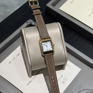 Montre analogique carrée de luxe pour femme H Brand 2025 avec petit bracelet en cuir, cadran en cristal, mouvement à quartz par Stop Watch - Product Image 5