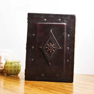 Diario de cuero genuino de estilo vintage, tapa dura de 100 páginas, lácteos para dibujar, encuadernación cosida con hilo de papel con bordes hechos a mano - Product Image 1