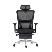 Chaise de bureau ergonomique moderne et personnalisable avec dossier entièrement en maille, réglable, et repose-pieds