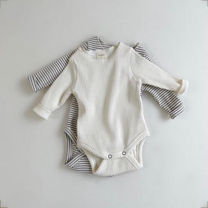 Ropa de Bebé de Alta Calidad, Ropa Personalizada, Mameluco para Bebés y Niños Pequeños, Body de Bebé con Tejido Acanalado - Product Image 2