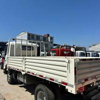 Prix Usine Sinotruk Howo Camion Léger 4X2 3-5 Tonnes Diesel LHD RHD Euro 3 avec Clôture pour Logistique Urbaine