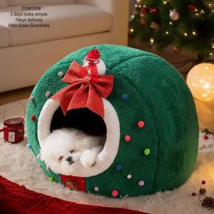 Cama para Gatos de Invierno, Linda y Lujosa, con Diseño de Dibujos Animados Navideños, con Relleno de Esponja Antideslizante y Ecológico para las Fiestas - Product Image 1