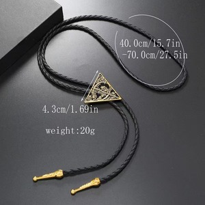 Collar de Suéter Triangular <span class=keywords><strong>Retro</strong></span> Versátil Informal, Collares con Colgante Geométrico de Aleación Creativos Unisex para Hombres y Mujeres - Product Image 2