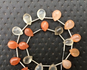 Alta calidad 20 piezas Natural Multi Moonstone facetado forma de pera Briolette cuentas para la fabricación de joyas al por mayor - Product Image 2