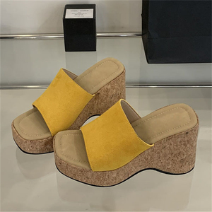 Sandales à talons hauts jaunes pour femmes, nouveau style, bout ouvert, semelle épaisse pour une augmentation de la taille, confortables et tendance pour le printemps et l'été - Product Image 2