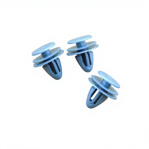 Clips de fixation en plastique pour panneaux de porte de voiture Hyundai Kia, 82315-38000, pour réparation et remplacement des garnitures intérieures - Product Image 1