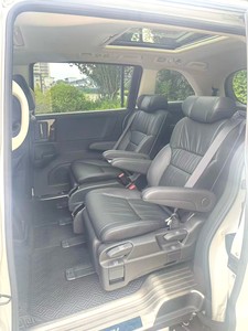 Honda Odyssey Hybrid 2.0L MPV Usata Premium con Sistema Ibrido Durevole e Bassi Costi di Manutenzione - Product Image 6