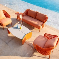 Ensemble table et chaises de salle à manger en aluminium moderne à design papillon, best-seller, pour hôtels, villas, restaurants, zones de loisirs