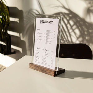 رباعي بقاعدة خشبية واضحة من أجل مطعم وفندق وبار قهوة - Product Image 1