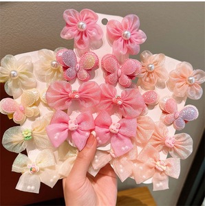 <span class=keywords><strong>Barrettes</strong></span> Papillon Modernes Scintillantes avec Nœud Floral en Tissu pour Bébés Filles – Accessoires Cheveux Mignons pour Enfants – Idéales pour Fêtes - Product Image 3