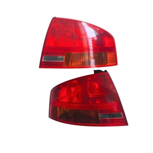 Audi <span class=keywords><strong>A4</strong></span> <span class=keywords><strong>B7</strong></span> <span class=keywords><strong>feux</strong></span> arrière à LED Animation de signal dynamique pour le frein d'arrêt arrière Inversion de la lentille rouge Accessoires de voiture <span class=keywords><strong>Feux</strong></span> d'état d'occasion - Product Image 4