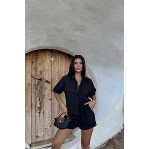 Ensemble deux pièces en lin noir Yulia pour femme, haut court et pantalon court décontracté-formel avec tissu tricoté brodé pour l'été - Product Image 1