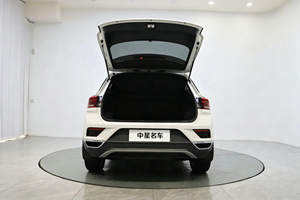 <span class=keywords><strong>VW</strong></span> <span class=keywords><strong>T</strong></span>-<span class=keywords><strong>ROC</strong></span> 2021 280TSI DSG 2WD Elite Smart Connect Usato in Buone Condizioni, Basso Chilometraggio, SUV Familiare, Ordini all'Ingrosso Accettati - Product Image 5