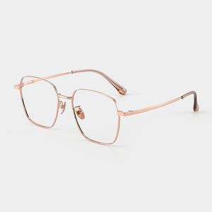 Gafas de Sol Extra Grandes para Mujer Danyang, Montura de Aleación de Titanio 33005, Ligeras, Montura Completa, Estilo de Lentes de PC - Product Image 3