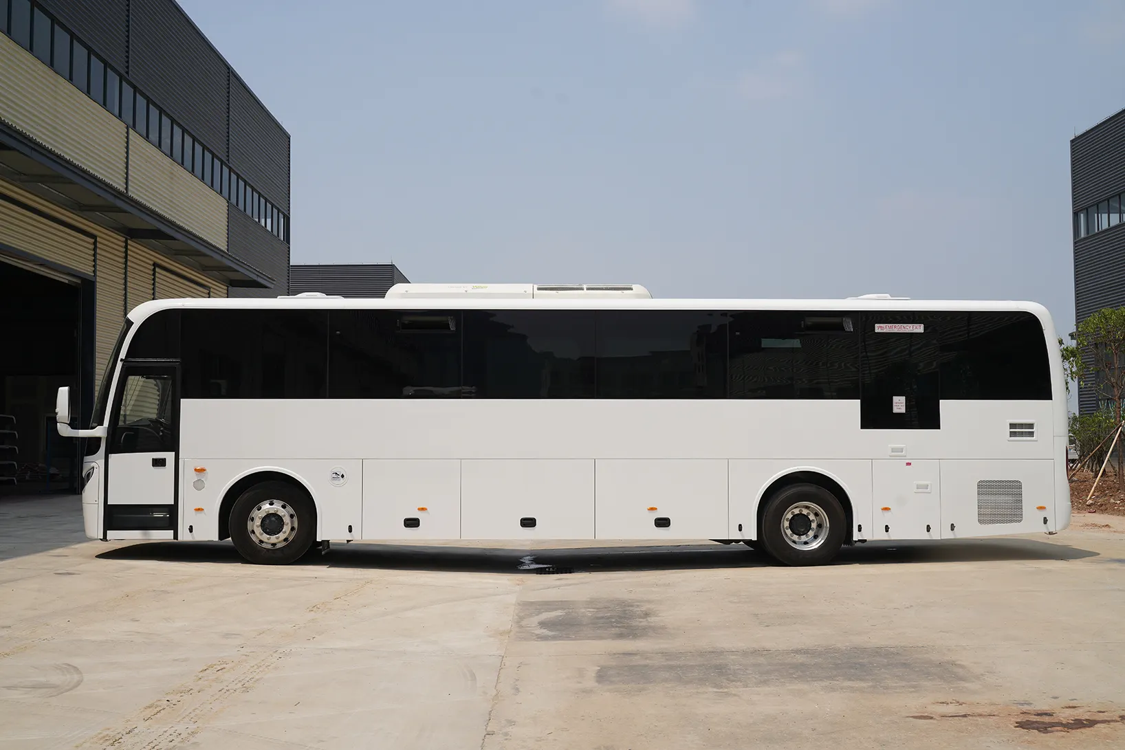 Guangtong 12m manuale 57 + 1 posto Bus turistico di lusso Bus diesel vip sedili tour Bus Made in cina