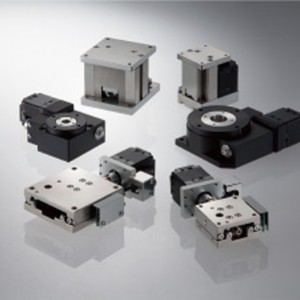 Mesa de Rodillos Cruzados Suruga Seiki KX de Alta Capacidad de Carga, Ultra Precisión, Eje Hueco, Equipo de Traslado sobre Rieles - Product Image 1