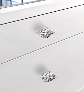 Poignée de tiroir de cuisine moderne en alliage de zinc, écologique, antirouille, à trou unique, en forme de papillon, abeille, feuille ou étoile de mer, style luxe léger - Product Image 6