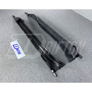 Faldón Lateral de Fibra de Carbono Preimpregnada Estilo MC20 Original para Maserati MC20 - Product Image 5