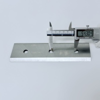 Lames de broyeur personnalisées, couteaux de déchiqueteur OEM pour machines de recyclage du plastique, du bois et du caoutchouc A8B