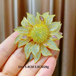 Elegante Broche Grande de Flor de Girasol, Súper Hermoso, Estilo Francés, Elaborado, Versátil, para Traje, Fiesta, Boda, Niños - Product Image 3