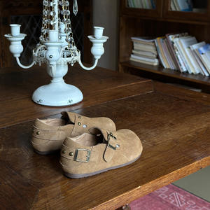 Chaussures en cuir véritable pour enfants, style coréen, avec boucle métallique, semelle souple, couleur unie, nouvelle collection automne 2025 pour garçons et filles - Product Image 4