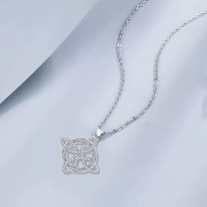 2025 Offre Spéciale haute qualité zircon cubique tonique mode embelli bijoux Vintage clouté collier noeud celtique - Product Image 3