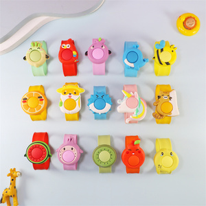 <span class=keywords><strong>Pulsera</strong></span> <span class=keywords><strong>antimosquitos</strong></span> <span class=keywords><strong>infantil</strong></span> impermeable de aceite de suero de planta Natural de silicona de dibujos animados Flash para niños - Product Image 3